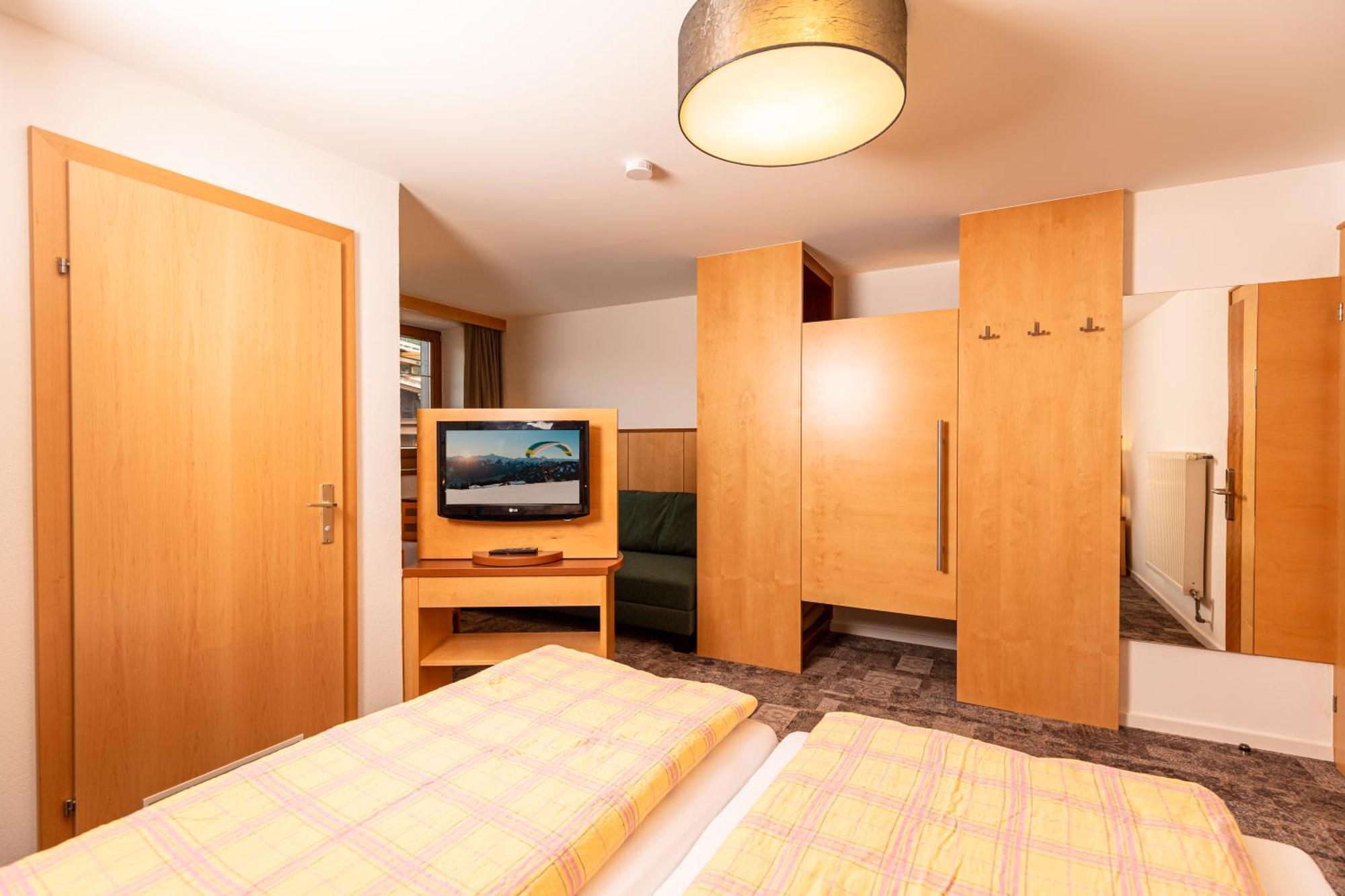 Hotel-Garni Pramstraller Mayrhofen Exterior photo